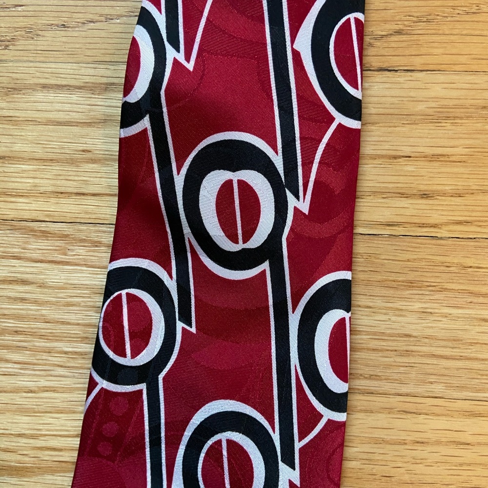 Elements tie - Picture 2 of 2